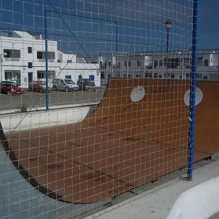 Feriehus Beautiful Small Bungalow, Amazing Views And Garden