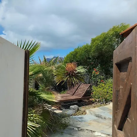 Beautiful Small Bungalow, Amazing Views And Garden Prázdninový dům *