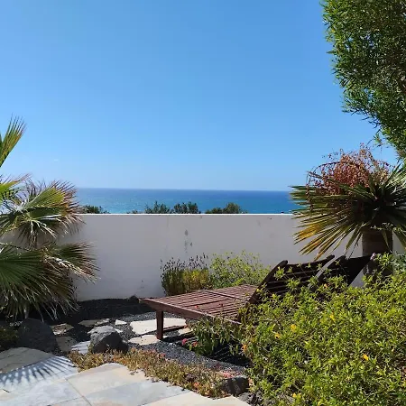 Casa vacanze Beautiful Small Bungalow, Amazing Views And Garden *