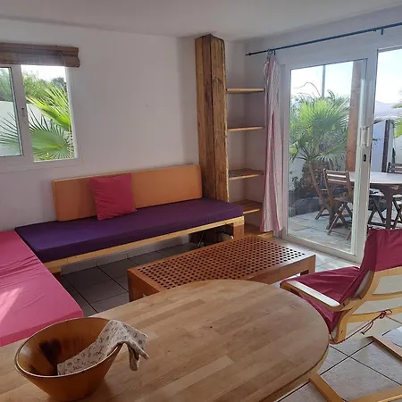 Beautiful Small Bungalow, Amazing Views And Garden Feriehus