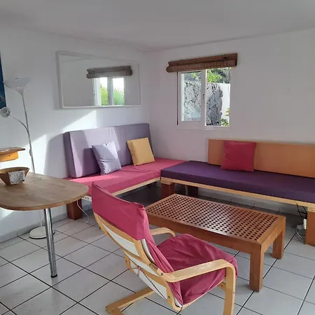 Beautiful Small Bungalow, Amazing Views And Garden Vakantiehuis