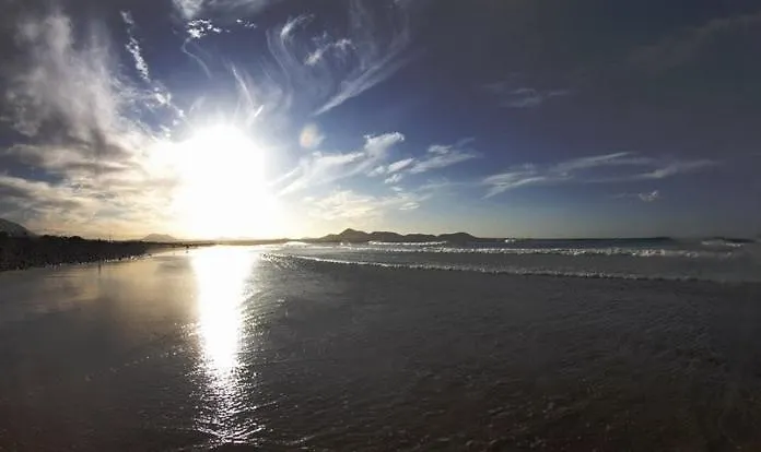 Casa de Férias Beautiful Small Bungalow, Amazing Views And Garden Famara