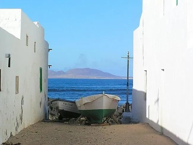 Casa de Férias Beautiful Small Bungalow, Amazing Views And Garden *