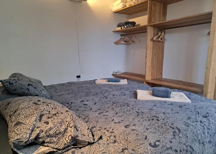 Feriehus Beautiful Small Bungalow, Amazing Views And Garden