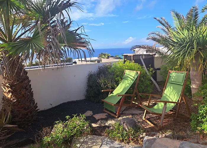 Beautiful Small Bungalow, Amazing Views And Garden