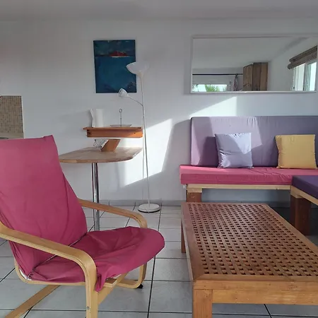 Beautiful Small Bungalow, Amazing Views And Garden Famara